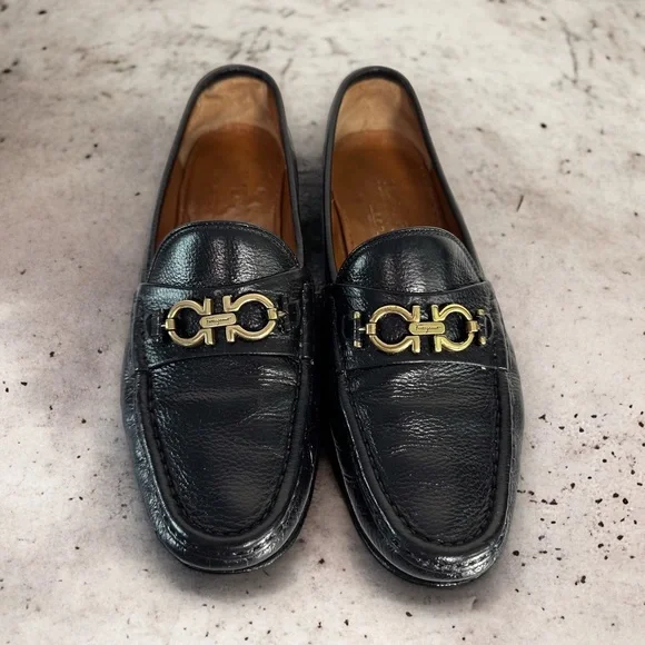 Salvatore Ferragamo gancini leather slip-ons women's 8.5B - Picture 2 of 4